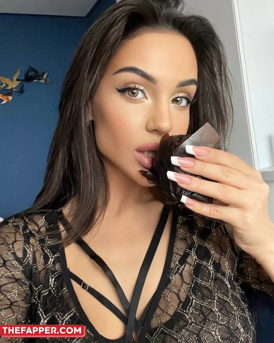 Gorgeous OnlyFans Cam Model Flaunts Her Toned Figure In Black Underwear #7