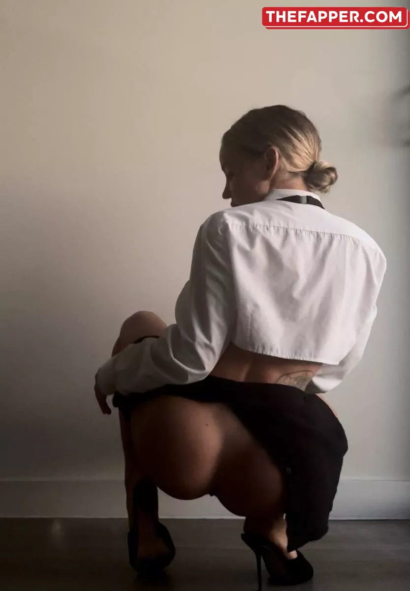 Victoria Broshkina A Russian OnlyFans Model Flaunts Her Huge Ass And Gorgeous Legs #6