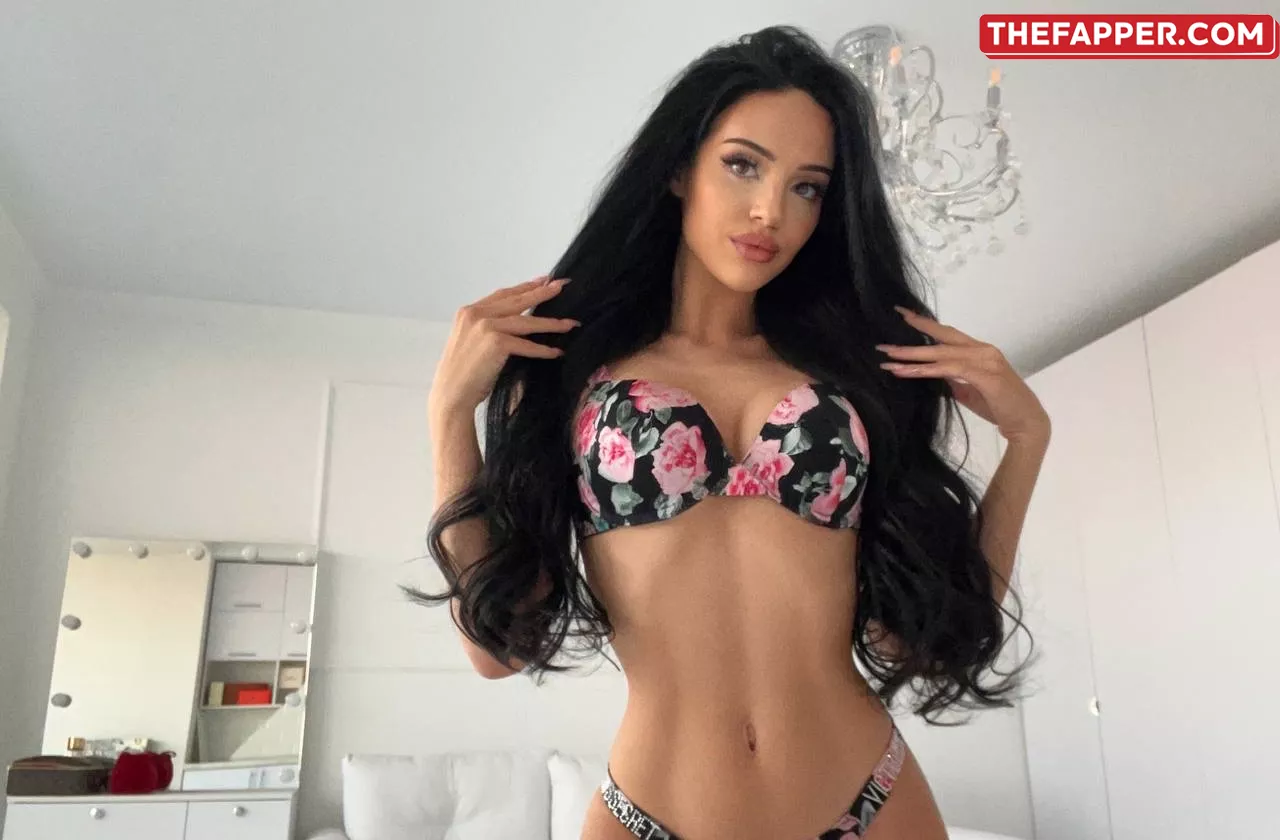 Gorgeous Anastasia Vi An OnlyFans Cam Model Flaunts Her Ideal Little Figure #3