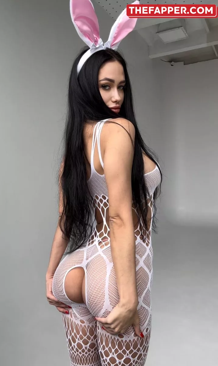 Beautiful OnlyFans Beauty Alina Flaunts Her Enormous Ass In A Bodystocking #7