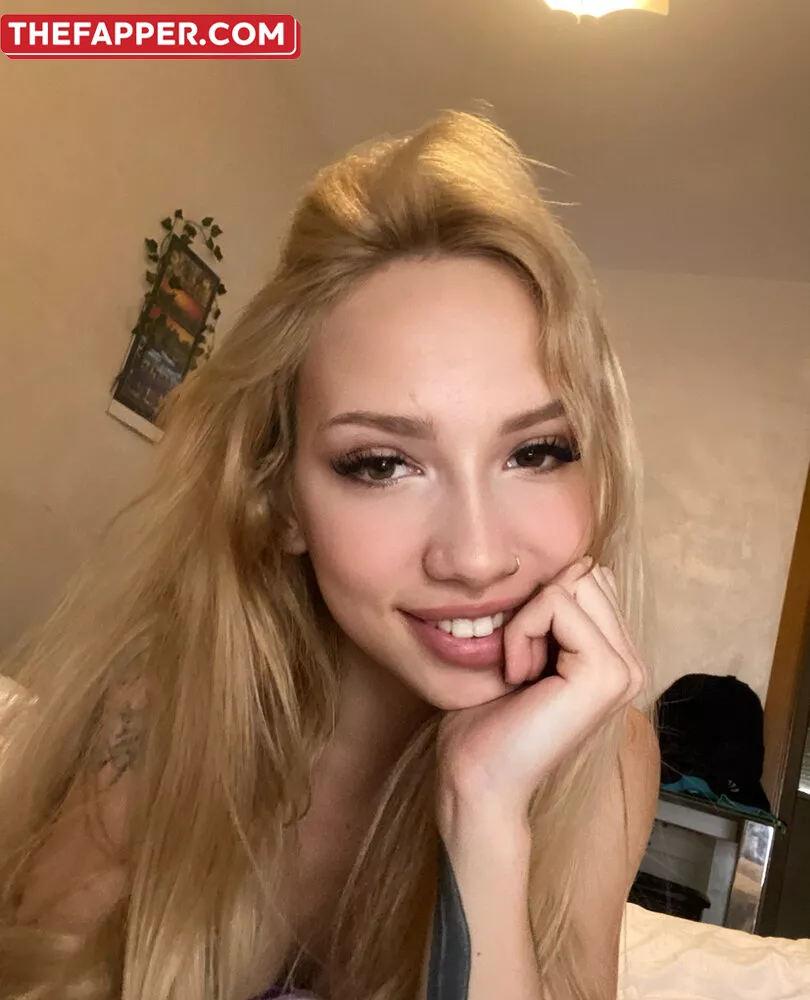 Blonde_sophie2 Onlyfans Leaked Category