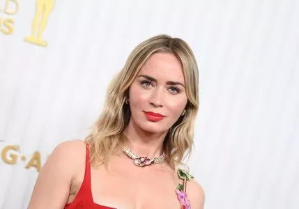  Emily Blunt Onlyfans Leaked Nude Image #gfstI8ac4w