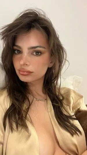  Emily Ratajkowski Onlyfans Leaked Nude Image #LW9VxlFL1h