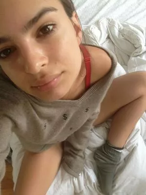  Emily Ratajkowski Onlyfans Leaked Nude Image #MUEIlL9Y2H