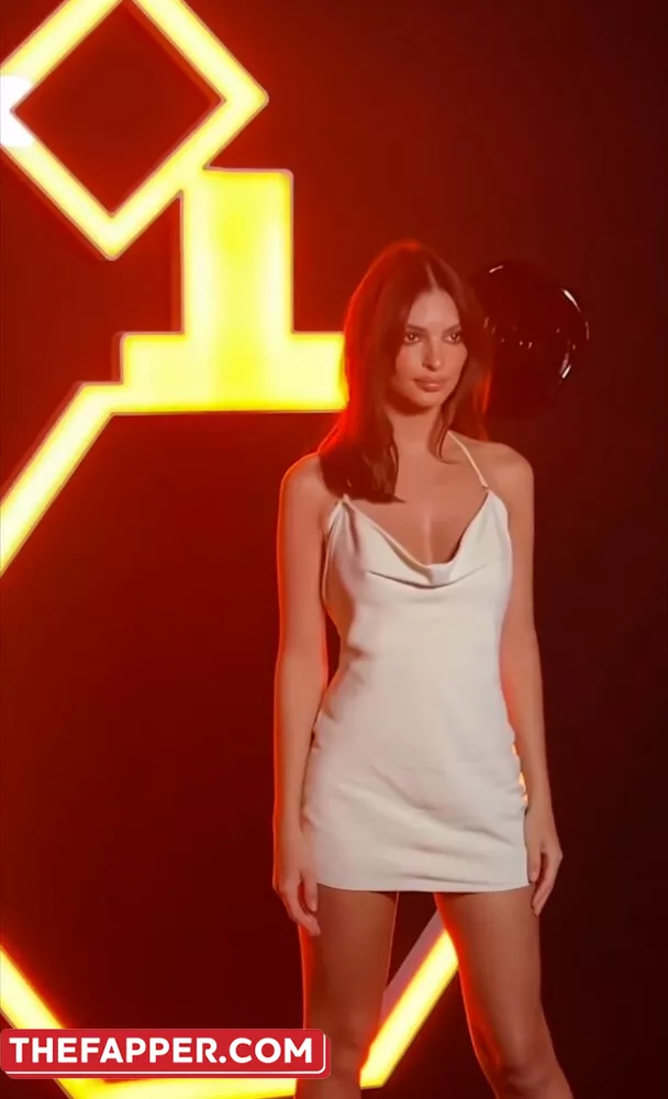  Emily Ratajkowski  Onlyfans Leaked Nude Image #RLcg9Fcg5i