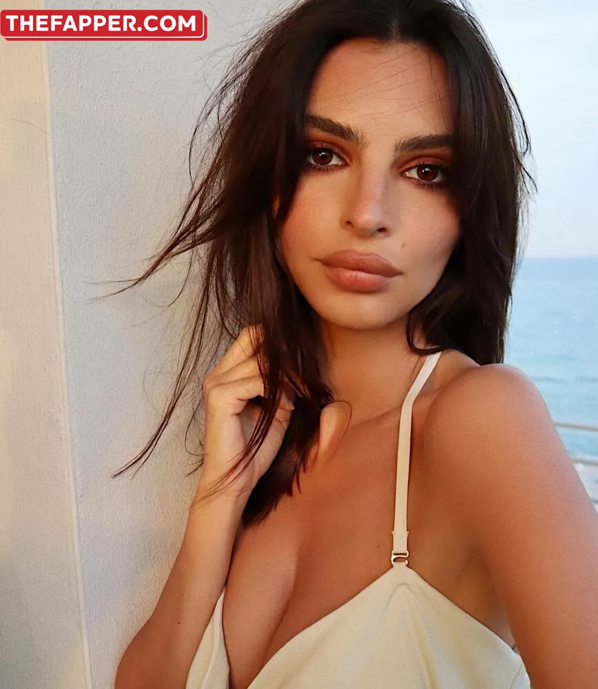  Emily Ratajkowski  Onlyfans Leaked Nude Image #YZOjZ2iYWd