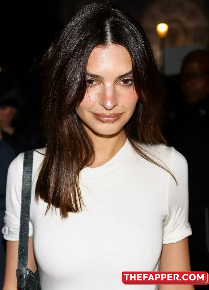  Emily Ratajkowski  Onlyfans Leaked Nude Image #cruvg6UP9E