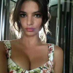  Emily Ratajkowski Onlyfans Leaked Nude Image #km0gWWMKga