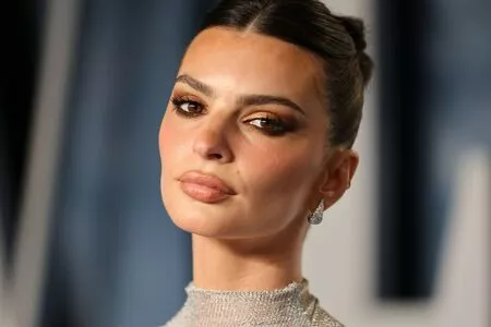  Emily Ratajkowski Onlyfans Leaked Nude Image #xqdVlknldO