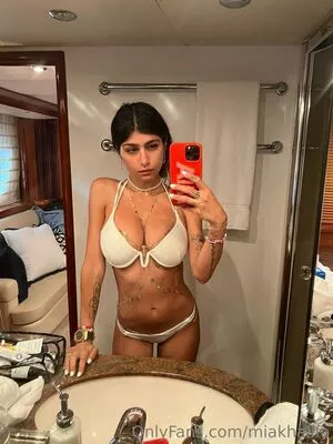  Mia Khalifa OnlyFans Leak 3M8TvkD5Wn