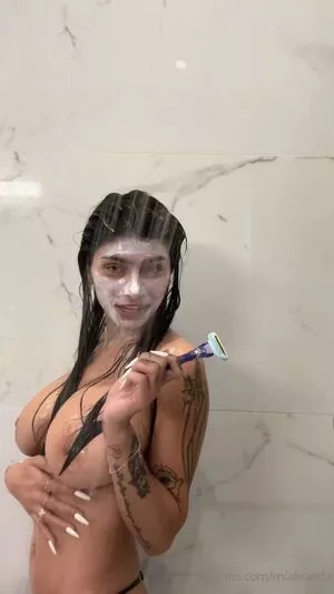  Mia Khalifa OnlyFans Leak 5o7IoxNpaV