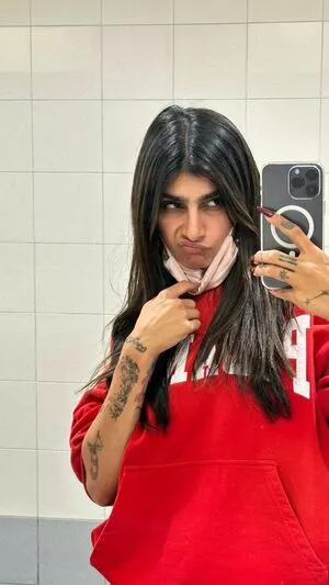  Mia Khalifa OnlyFans Leak 6tsJxY1JSB