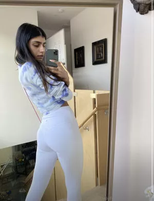  Mia Khalifa OnlyFans Leak 8Cv61vPNaO