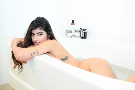  Mia Khalifa OnlyFans Leak 99M1mrLsbH