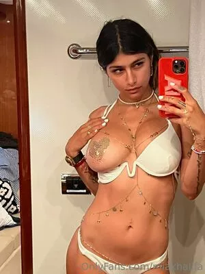  Mia Khalifa OnlyFans Leak BJXc7xK0JA