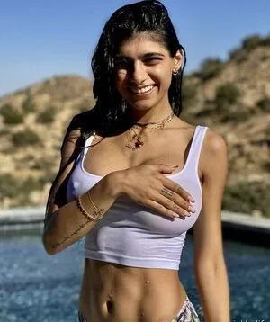  Mia Khalifa OnlyFans Leak G8WXVVsTXM