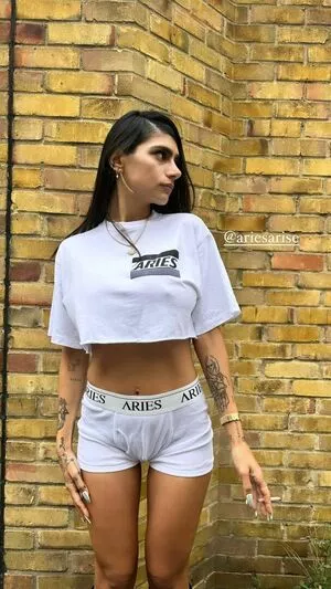  Mia Khalifa OnlyFans Leak I90TXXB5kt