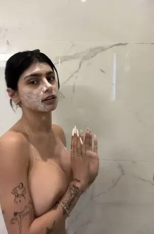  Mia Khalifa OnlyFans Leak Mzoa0paLEQ