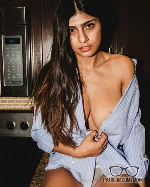  Mia Khalifa OnlyFans Leak OJfrSlgJyx