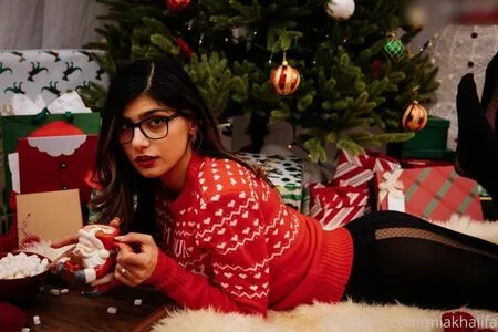  Mia Khalifa OnlyFans Leak Q2bNrDxpg7