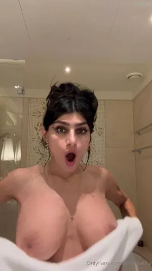  Mia Khalifa OnlyFans Leak SQaGX5ZoVB