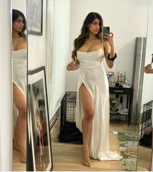  Mia Khalifa OnlyFans Leak VZi0Zu3JSL