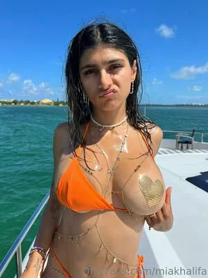  Mia Khalifa OnlyFans Leak YLHH5ly4Xt