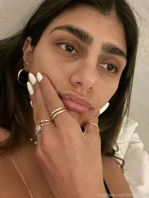  Mia Khalifa OnlyFans Leak ZId1NCadHl