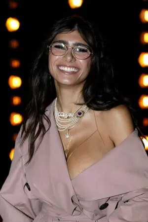  Mia Khalifa OnlyFans Leak a5bEpcZuUI