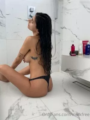  Mia Khalifa OnlyFans Leak c2DJjlo5JW