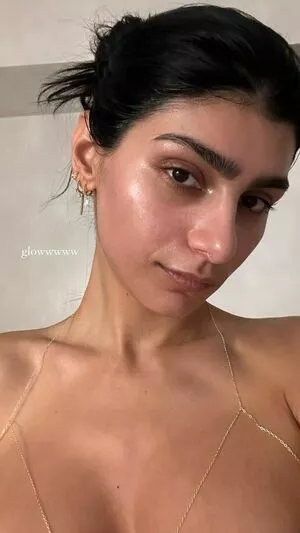  Mia Khalifa OnlyFans Leak dnJimT4jo4