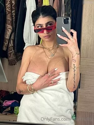  Mia Khalifa OnlyFans Leak gvuK2aVWOv