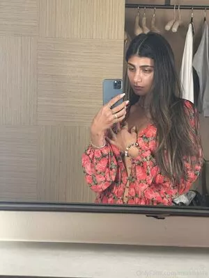  Mia Khalifa OnlyFans Leak hG2eZbVXKw