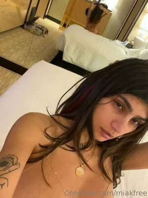  Mia Khalifa OnlyFans Leak nm9COLzDg1