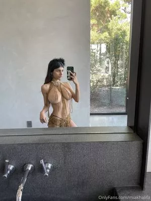  Mia Khalifa OnlyFans Leak pZwb3GrzoA