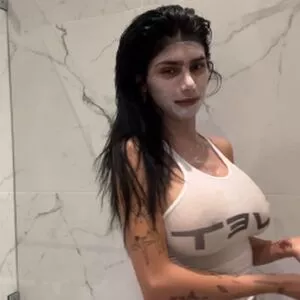  Mia Khalifa OnlyFans Leak pf22YXvGY0