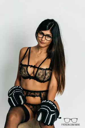  Mia Khalifa OnlyFans Leak wezaRc7wZK