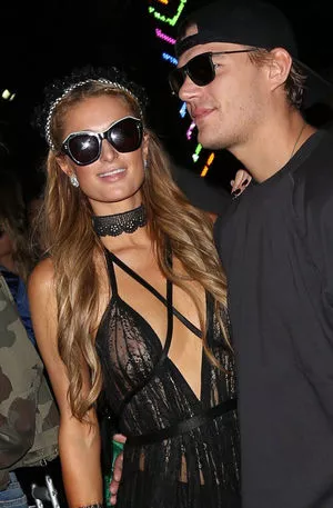  Paris Hilton Onlyfans Leaked Nude Image #TI4r6Qnveh