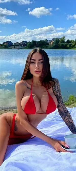 Alena Omovich Onlyfans Leaked Nude Image #DjMBinW9Co