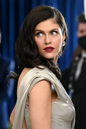 Alexandra Daddario OnlyFans Leak pdd0o75UNZ