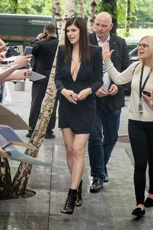 Alexandra Daddario OnlyFans Leak zStronem8o