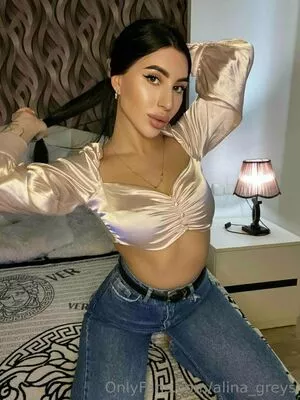 Alina_greys Onlyfans Leaked Nude Image #RQ94z8TPW3