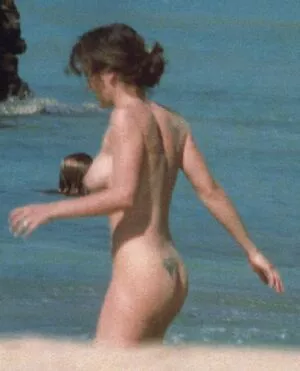 Alyssa Milano Onlyfans Leaked Nude Image #toV4zajkpj