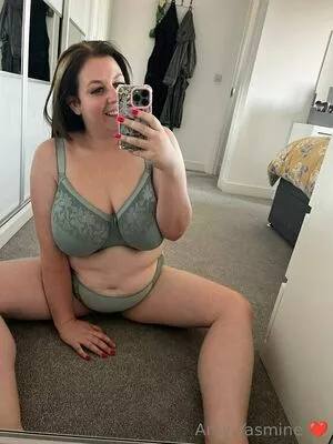 Amy Yasmine Onlyfans Leaked Nude Image #Cs3d2nv0nF