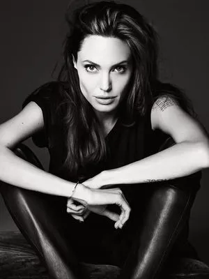 Angelina Jolie Onlyfans Leaked Nude Image #Q73hUG0keO