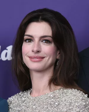 Anne Hathaway Onlyfans Leaked Nude Image #173F2vzcna