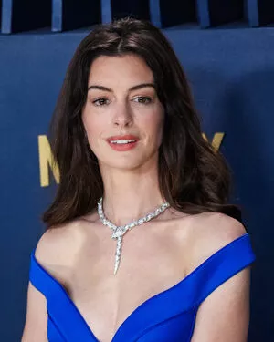 Anne Hathaway Onlyfans Leaked Nude Image #KPueCPgTwN