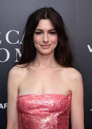 Anne Hathaway Onlyfans Leaked Nude Image #LwW4CU0HBb