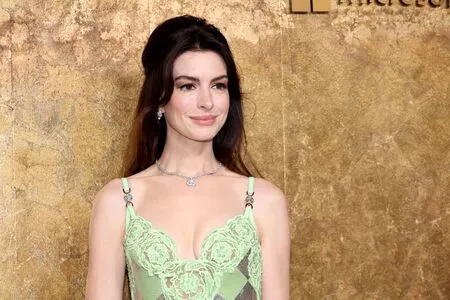 Anne Hathaway Onlyfans Leaked Nude Image #Ovxtv9HZxf