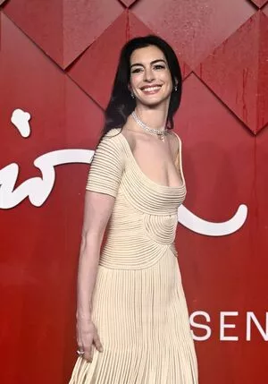 Anne Hathaway Onlyfans Leaked Nude Image #j1gQf3Na8W